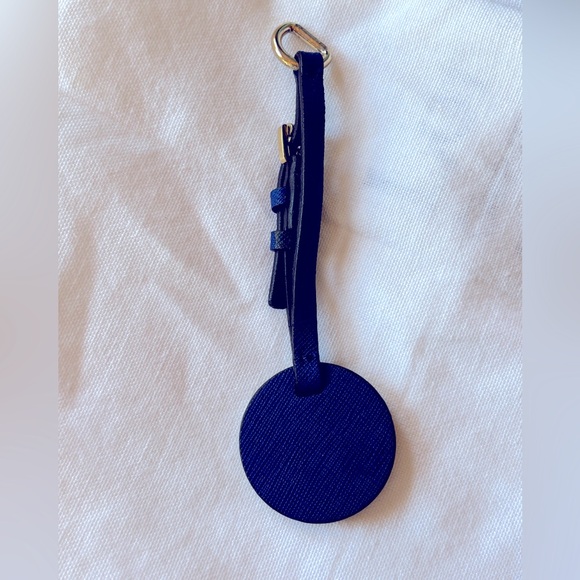 Michael Kors Purse/Bag Accessories - Picture 2 of 5